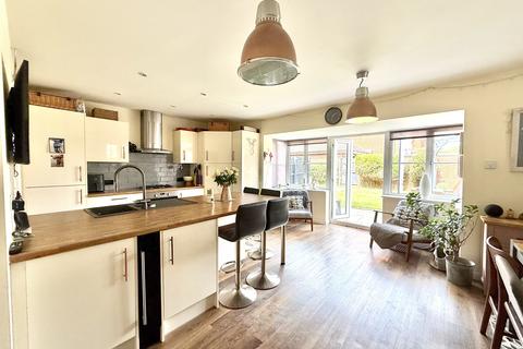 4 bedroom detached house for sale, Newbury Drive, Stratford-upon-Avon CV37