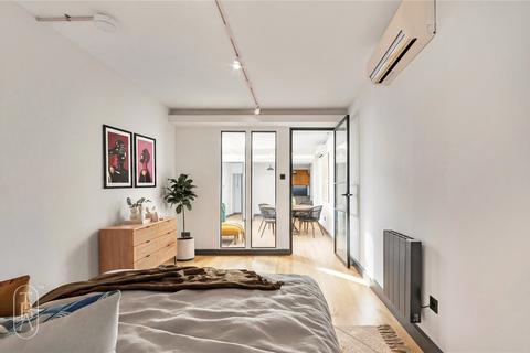 undefined, Charlotte Road, London, EC2A