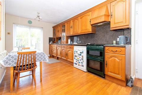 3 bedroom semi-detached house for sale, Wilbury Close, Letchworth Garden City, Hertfordshire, SG6