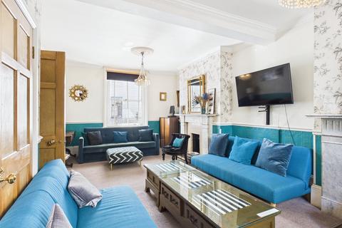 4 bedroom terraced house to rent, St Margarets Place, Brighton, East Sussex, BN1