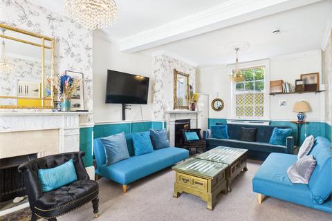 4 bedroom terraced house to rent, St Margarets Place, Brighton, East Sussex, BN1