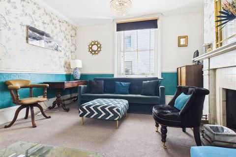 4 bedroom terraced house to rent, St Margarets Place, Brighton, East Sussex, BN1