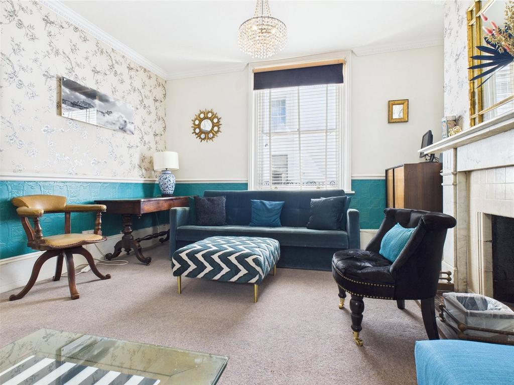 Lounge-House-To-Rent