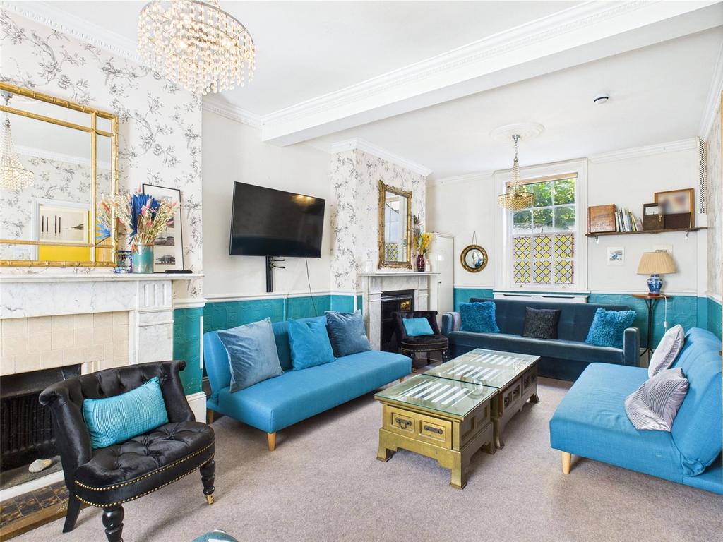 Lounge-House-To-Rent