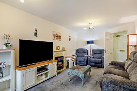 1 bedroom apartment for sale, Marina Court, Mount Wise, Newquay