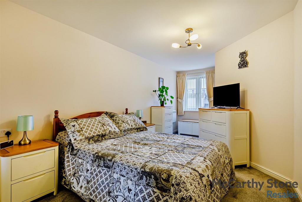 Double Bedroom