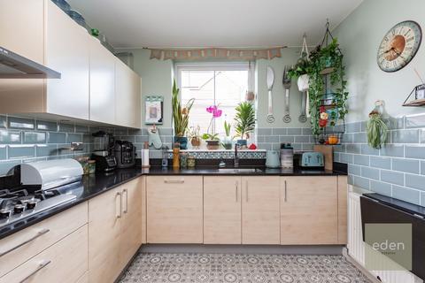13 Hambrook Road, Snodland, ME6 5SQ
