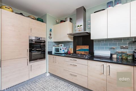13 Hambrook Road, Snodland, ME6 5SQ