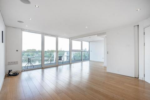 3 bedroom apartment for sale, Queenstown Road, London SW11