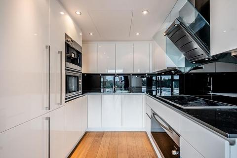3 bedroom apartment for sale, Queenstown Road, London SW11