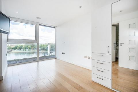 3 bedroom apartment for sale, Queenstown Road, London SW11
