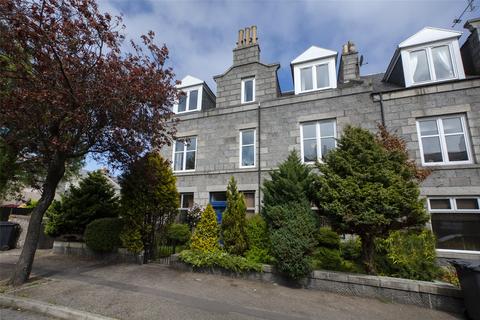 Balmoral Place, Aberdeen, AB10