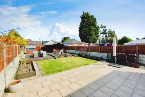3 bedroom semi-detached bungalow for sale, Tentercroft Avenue, Syston, LE7