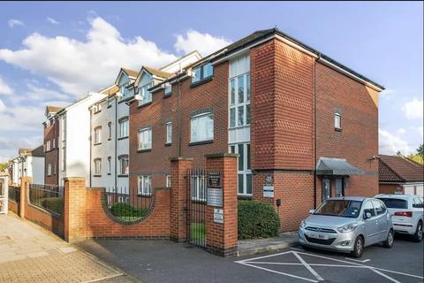 3 bedroom apartment for sale, Windsor House, Regency Crescent, NW4 1NW