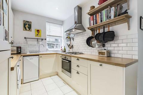 27 Waldron Road, London, SW18 3TB