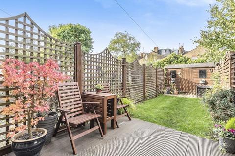 27 Waldron Road, London, SW18 3TB
