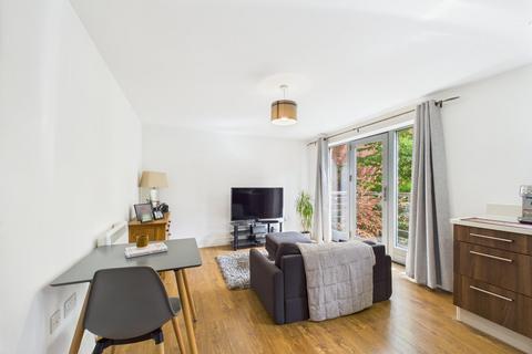 2 bedroom flat for sale, Coopers Yard, Hitchin, SG5