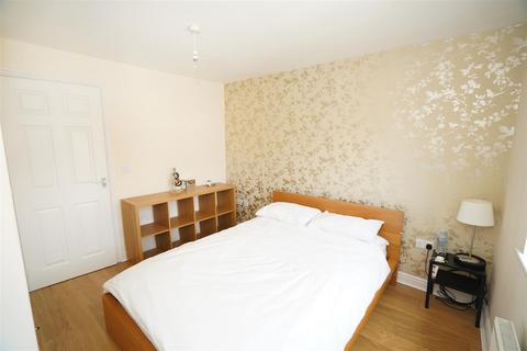 2 bedroom mews for sale, North Croft, Atherton, Manchester