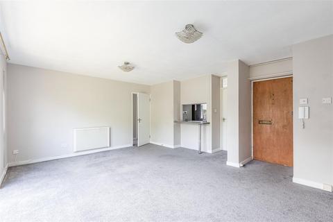 undefined, Brantwood Gardens, West Byfleet KT14