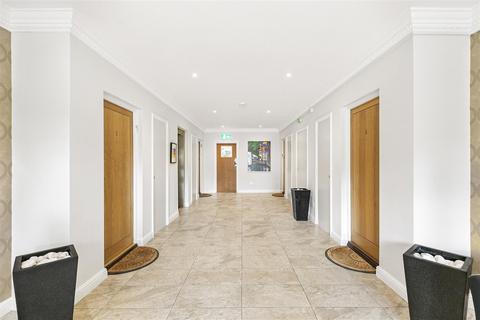 2 bedroom apartment for sale, Gills Hill, Radlett