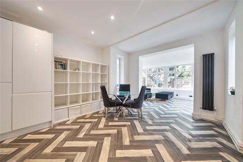 3 bedroom maisonette for sale, Wydeville Manor Road, London