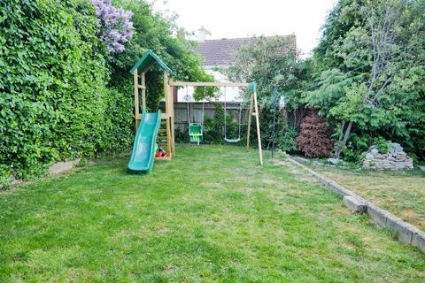 89 Braemor Road, Calne, SN11 9DX