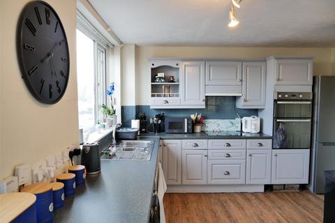 89 Braemor Road, Calne, SN11 9DX