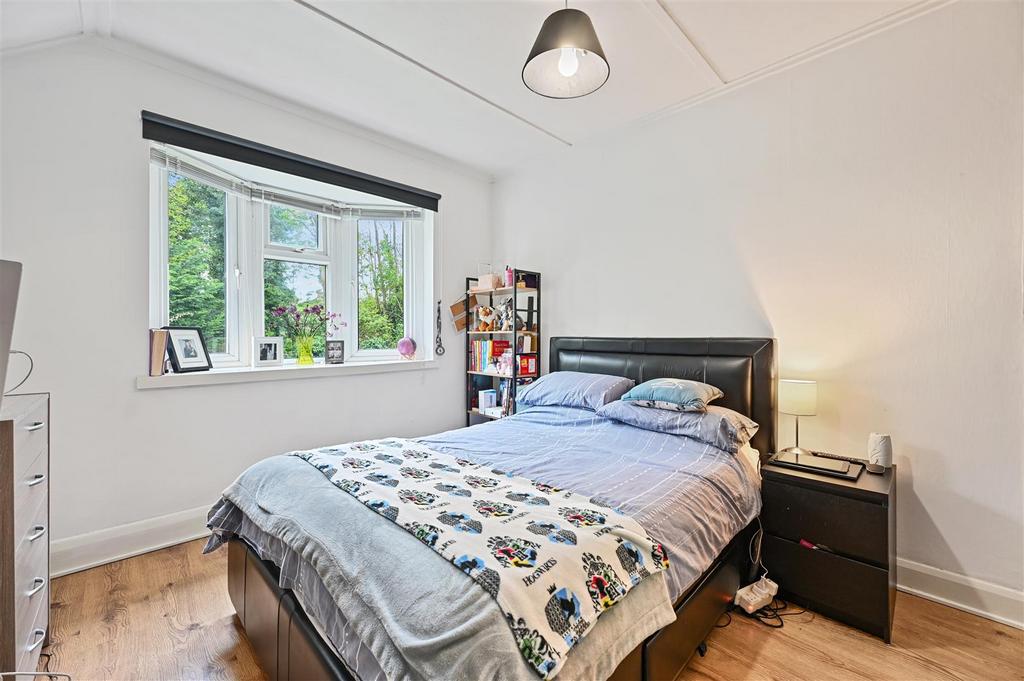 WH - 41 Rossdale - Bedroom D3 (1).JPG