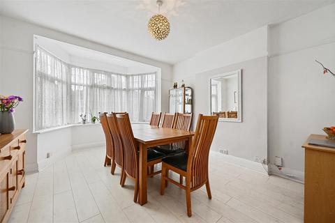 undefined, Rossdale, Sutton SM1