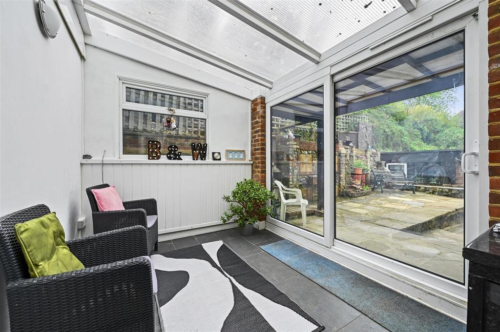WH - 41 Rossdale - Conservatory3 (1).JPG