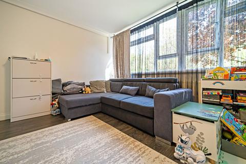 3 bedroom maisonette for sale, Viaduct Court, Lower Cwm, NP4
