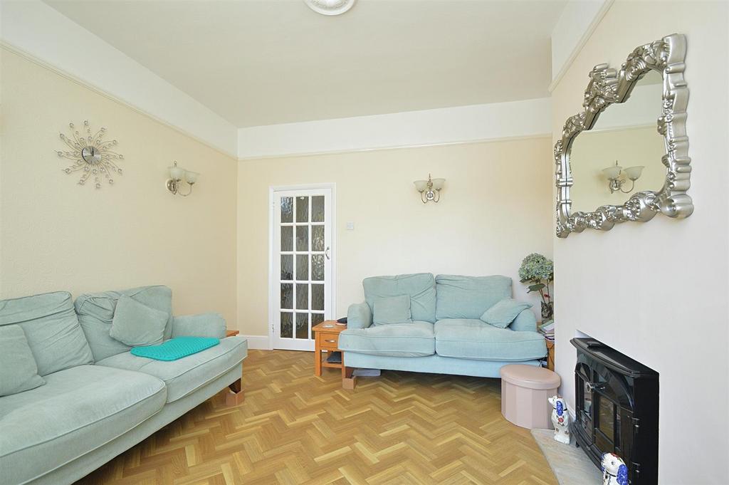 Resized Lounge2.jpg