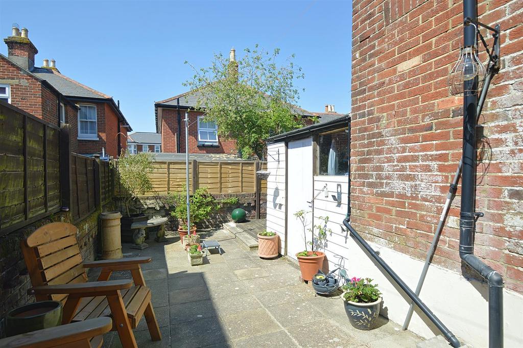 Resized Garden2.jpg
