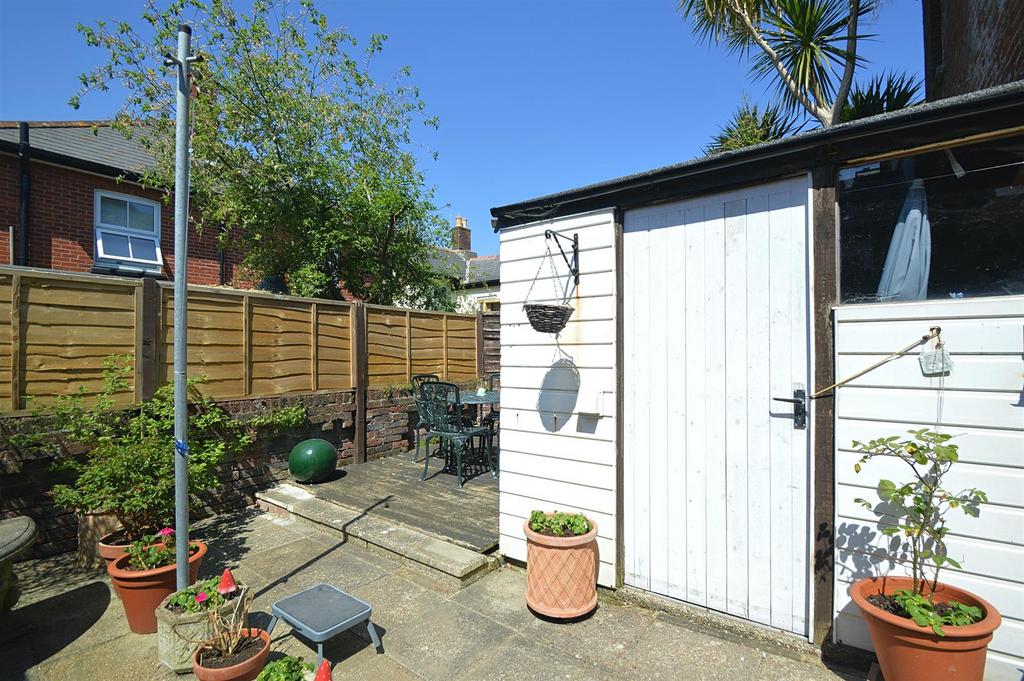 Resized Garden1.jpg