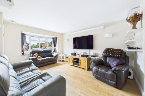 30 Chipping Cross, Clevedon, BS21 5JE