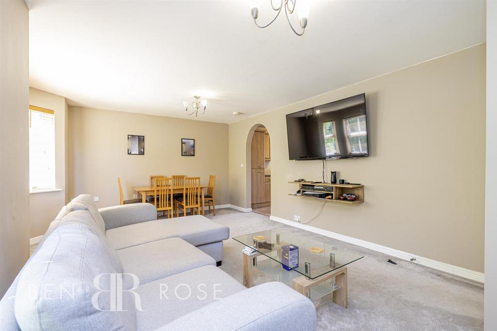 Lounge / Dining Room