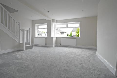 5 Tyersal Walk, Bradford, BD4 8ER
