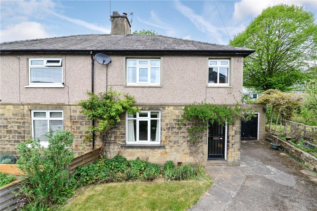 The Grove, Bingley, West Yorkshire, BD16 3 bed semi-detached house - £ ...