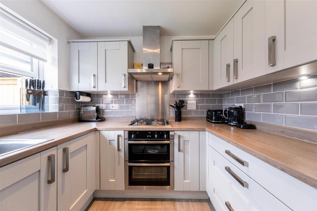 Kitchen-009.JPG
