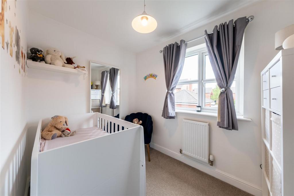 Bedroom 3-001.JPG