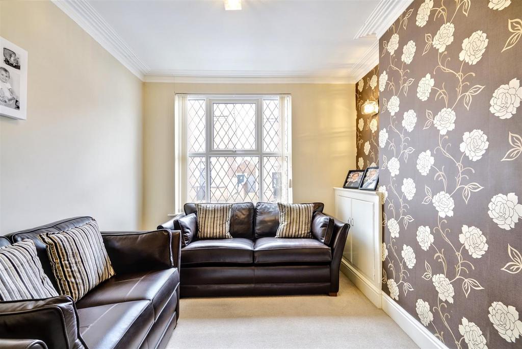 Lounge/Sitting Room