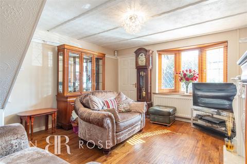 15 Barbrook Close, Standish, Wigan, WN6 0SX