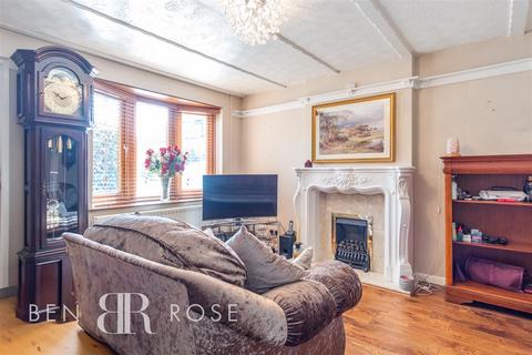 15 Barbrook Close, Standish, Wigan, WN6 0SX