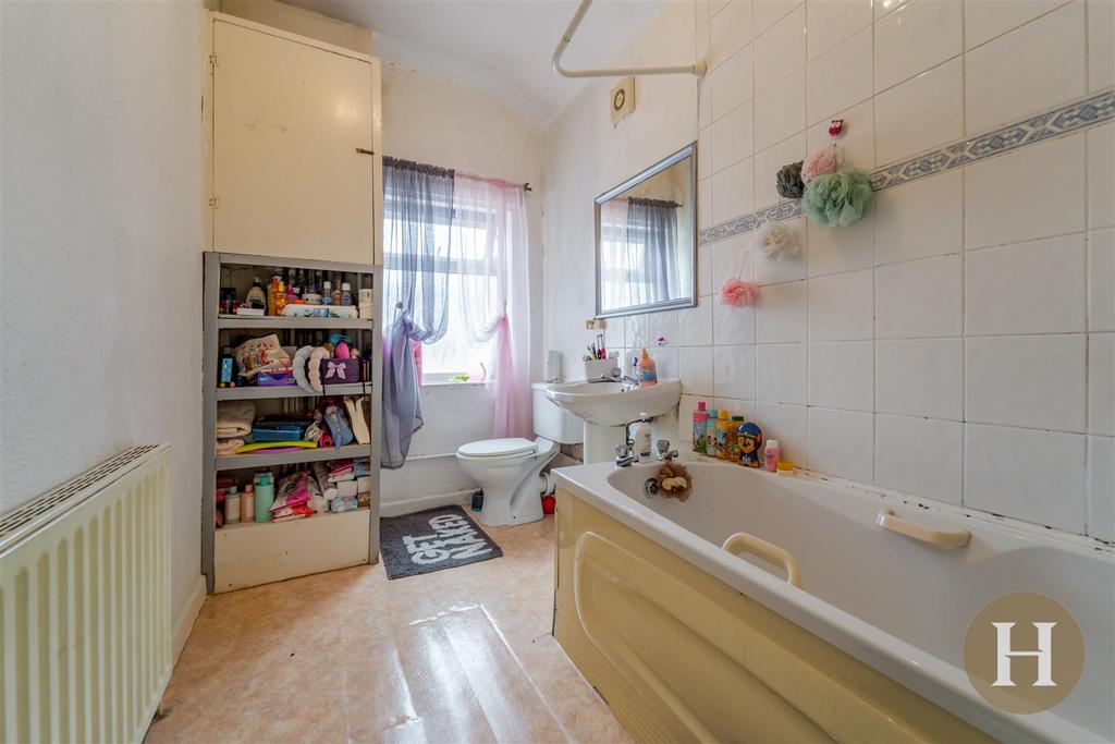 Hadleigh Estate Agents-16.jpg