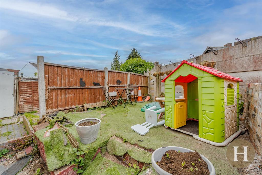 Hadleigh Estate Agents-20.jpg