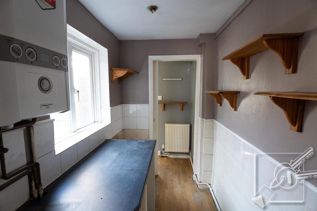 Kitchen/utility