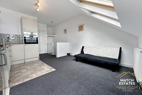 2 bedroom flat to rent, The Esplanade, Folkestone CT20