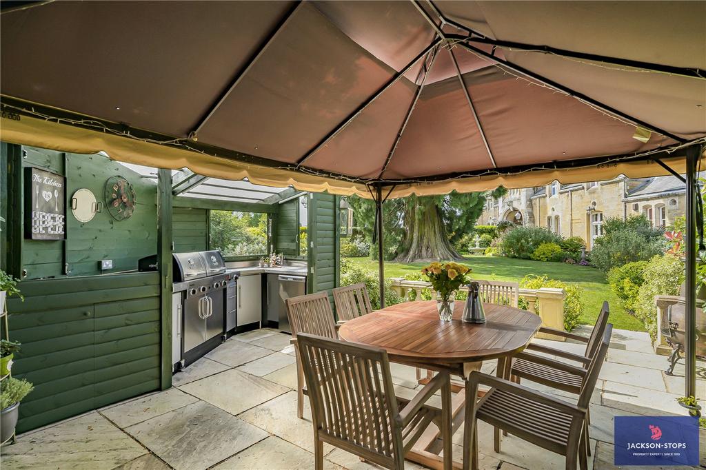 Entertaining Area