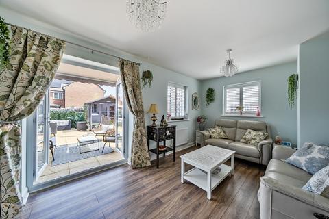 3 bedroom end of terrace house for sale, Harrowell Close, Cawston, Rugby, CV23