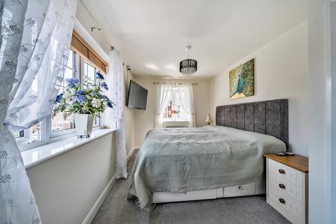 3 bedroom end of terrace house for sale, Harrowell Close, Cawston, Rugby, CV23